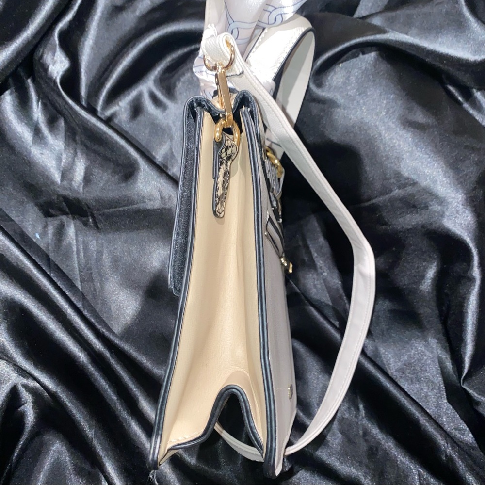 Aldo ANNIEBROOK Cream, tan and Snake Print Shoulder Bag. Elegant accent bow. - Picture 9 of 15
